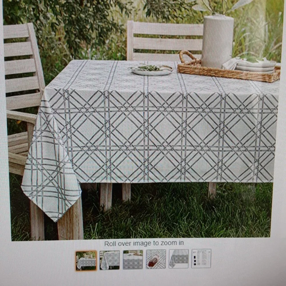 Indoor/ Outdoor Tablecloth - easy care NEW